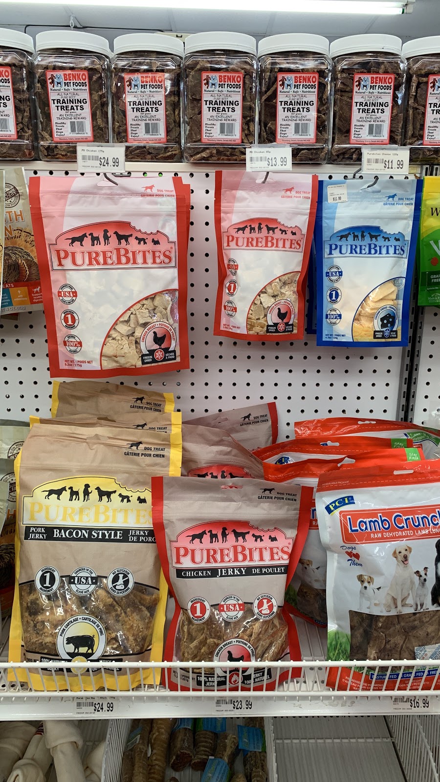 Ruffins Pet Centre (Tillsonburg) | 589 Broadway, Tillsonburg, ON N4G 3S8, Canada | Phone: (519) 688-7474