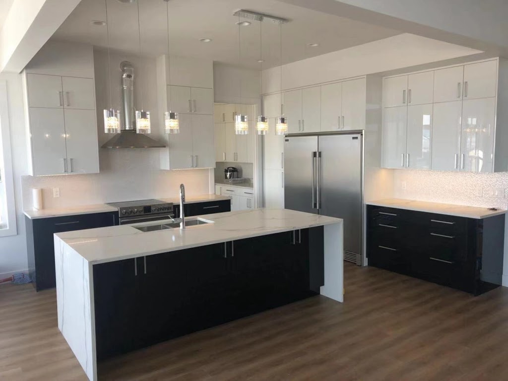 Heidy Lakeview House | 1280 Ponds Ave, Kelowna, BC V1W 5N1, Canada | Phone: (778) 821-2688