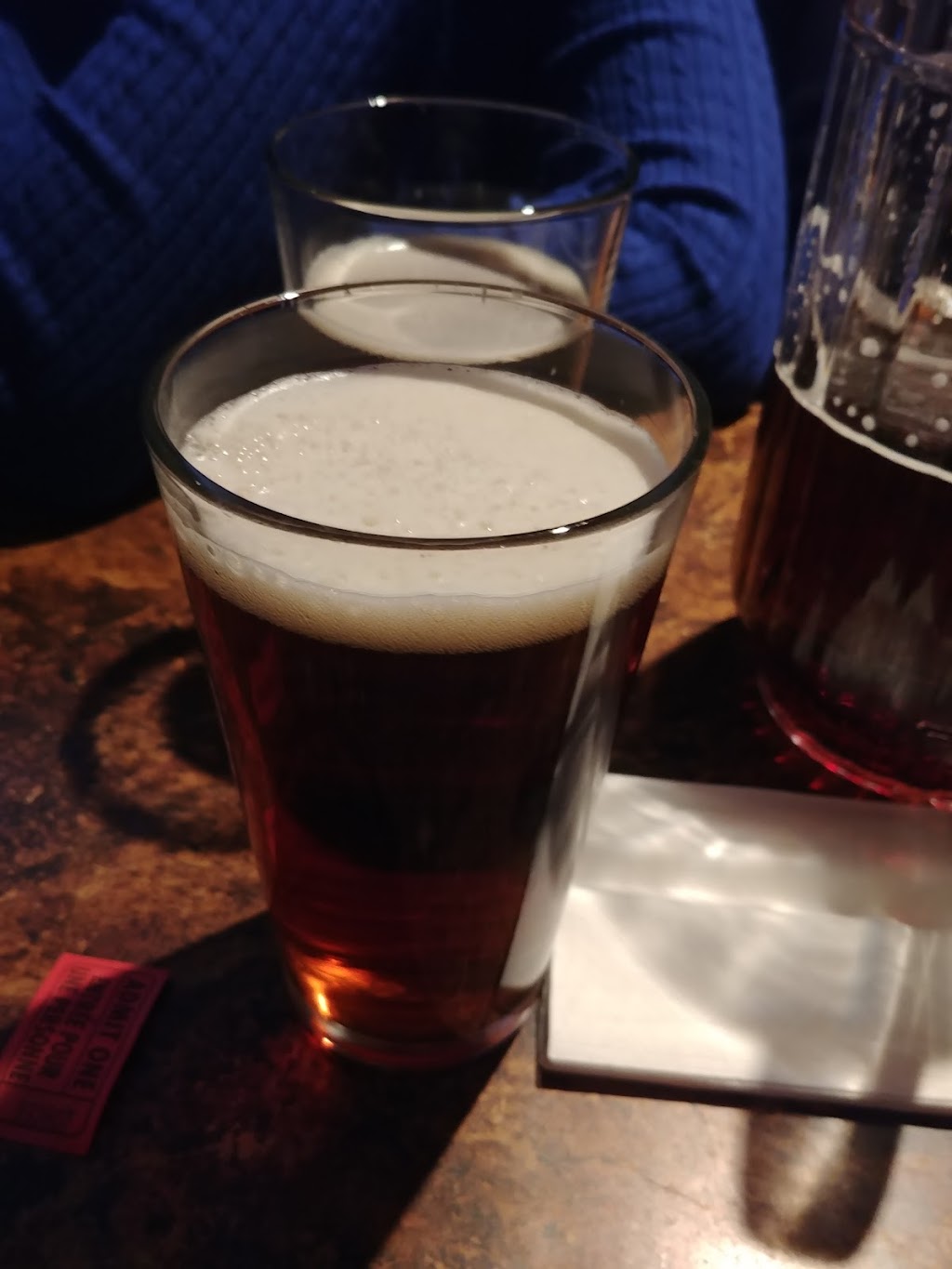 Le Lion dOr - Pub | 2902 Rue College, Sherbrooke, QC J1M 1T4, Canada | Phone: (819) 565-1015