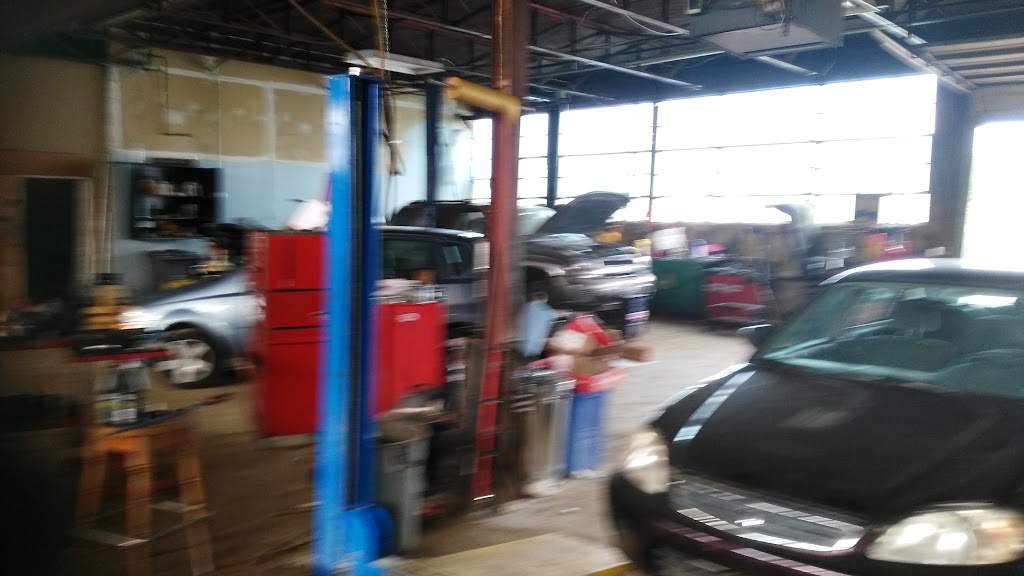 Centre Auto | 1783 Oxford St E Unit 2E, London, ON N5V 2Z6, Canada | Phone: (519) 453-5711