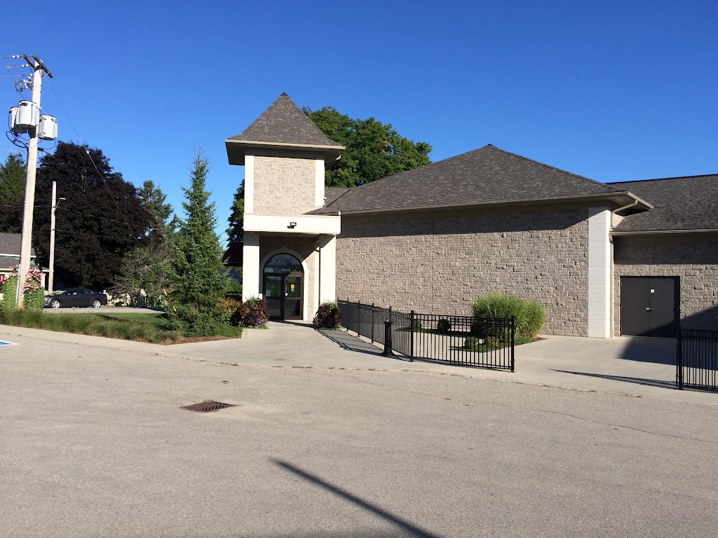Neustadt Community Centre and Arena | 183 Enoch St, Neustadt, ON N0G 2M0, Canada | Phone: (519) 665-7850