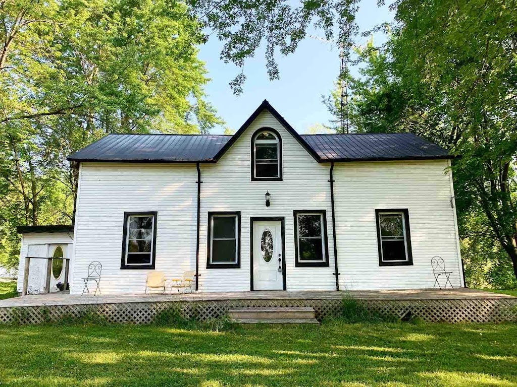 Hay Bay Hideaway Retreat and Conference Center | 73 Dorland Dr, Greater Napanee, ON K7R 3K7, Canada | Phone: (647) 221-9834