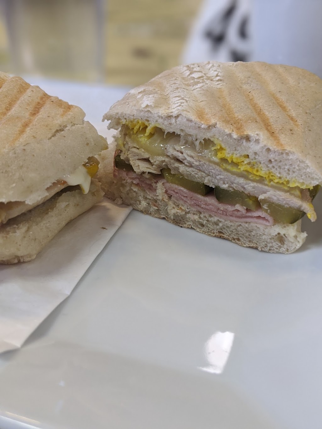 Café Codiac | 666 St George Blvd, Moncton, NB E1E 2C2, Canada | Phone: (506) 855-6696