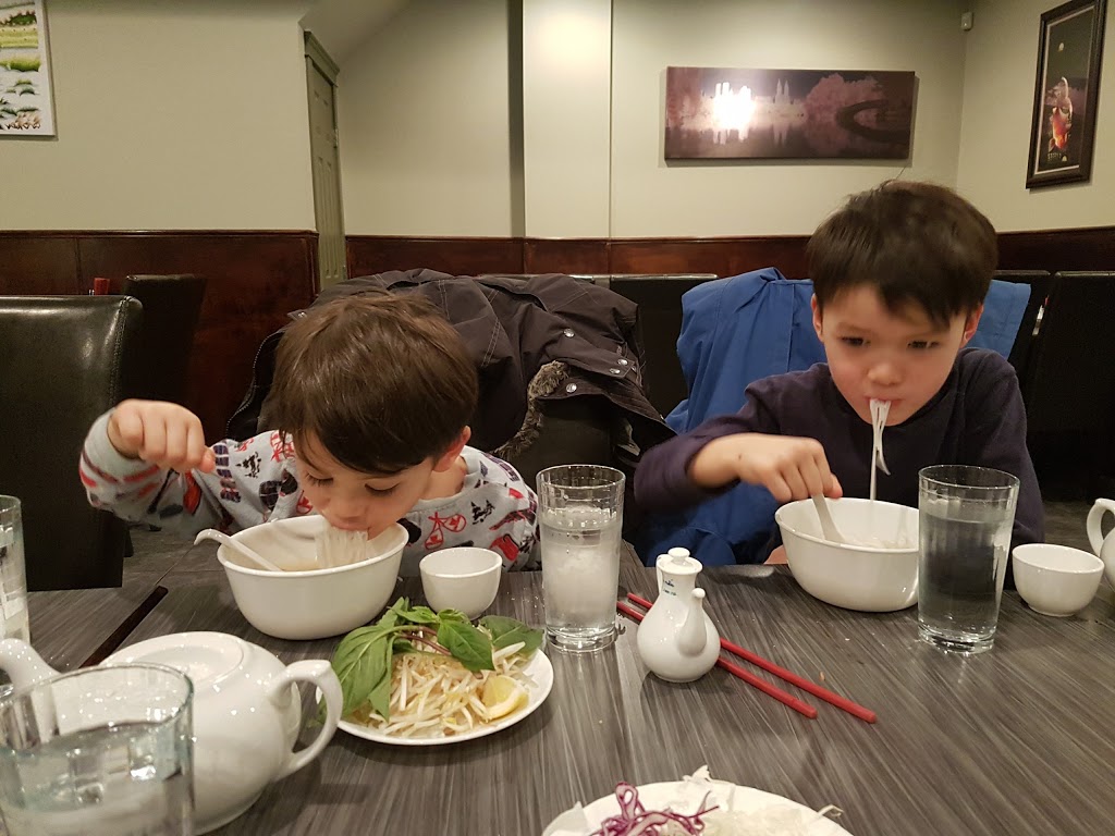 T & D Vietnamese Noodle House | 8405 118 Ave NW, Edmonton, AB T5B 0S5, Canada | Phone: (780) 477-0022