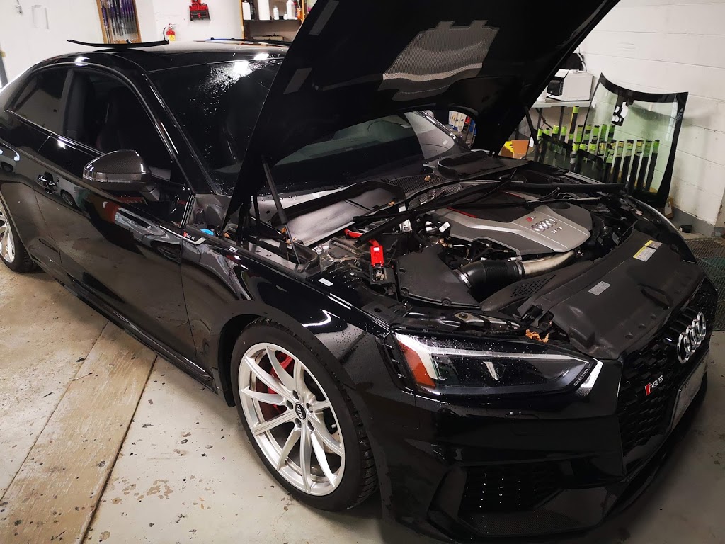 Standard Auto Glass | 10574 Tecumseh Rd E, Windsor, ON N8R 1A7, Canada | Phone: (519) 979-8080