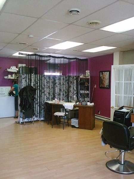 Sylvain Et Ses Dames | 77 Boulevard Lacombe, Repentigny, QC J5Z 1R6, Canada | Phone: (450) 581-8225