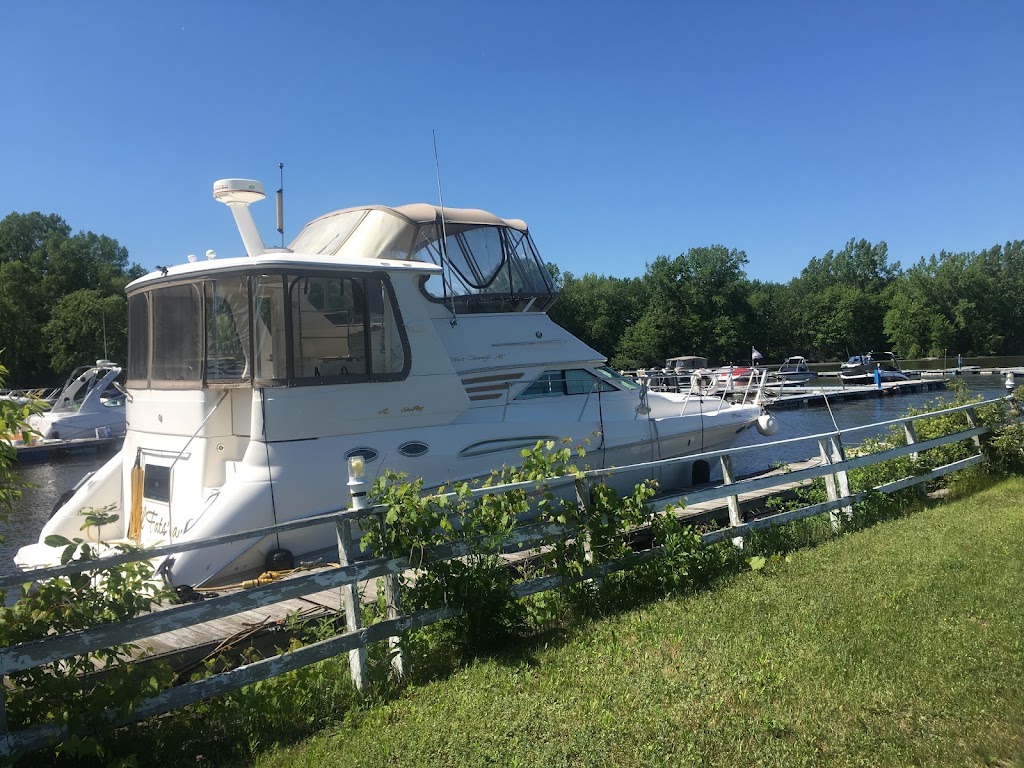 Marina Île Perrot | 1090 Bd Perrot, Notre-Dame-de-lÎle-Perrot, QC J7V 3H9, Canada | Phone: (514) 500-2052