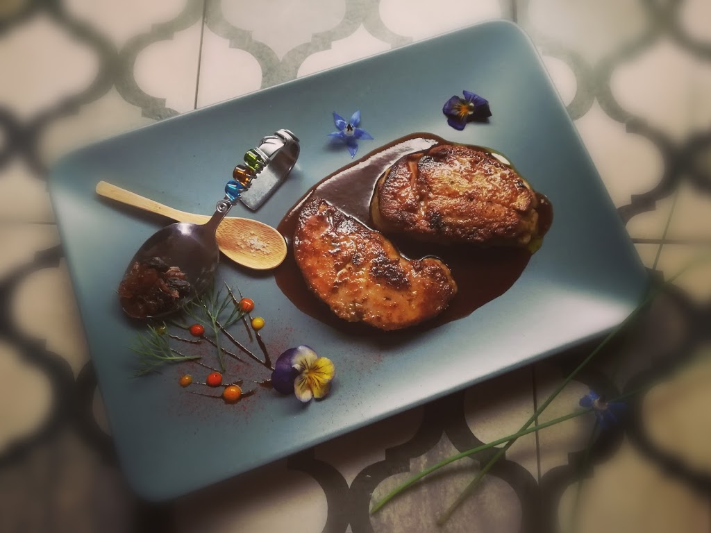 Restaurant Le Prieuré | 402 Boulevard de lAnge-Gardien, LAssomption, QC J5W 1S5, Canada | Phone: (450) 589-6739