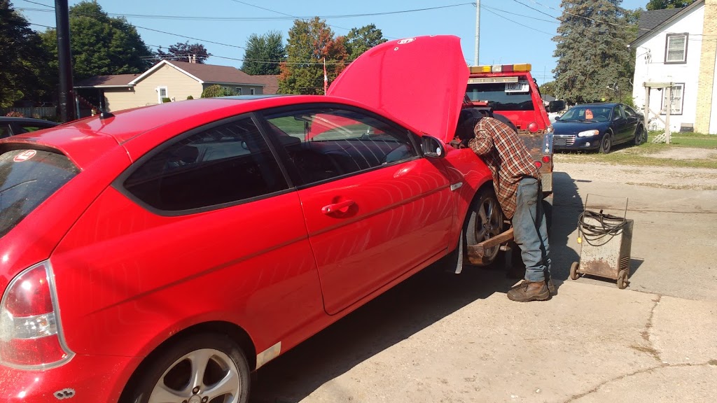 Carters West End Garage & Body Shop | 215 Huron Clinton, Central Huron, ON N0M 1L0, Canada | Phone: (519) 482-9363