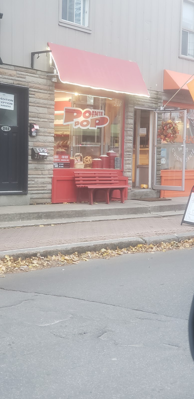 Pointe Pop | 318 Chemin du Bord-du-Lac, Pointe-Claire, QC H9S 4L5, Canada | Phone: (514) 655-9318