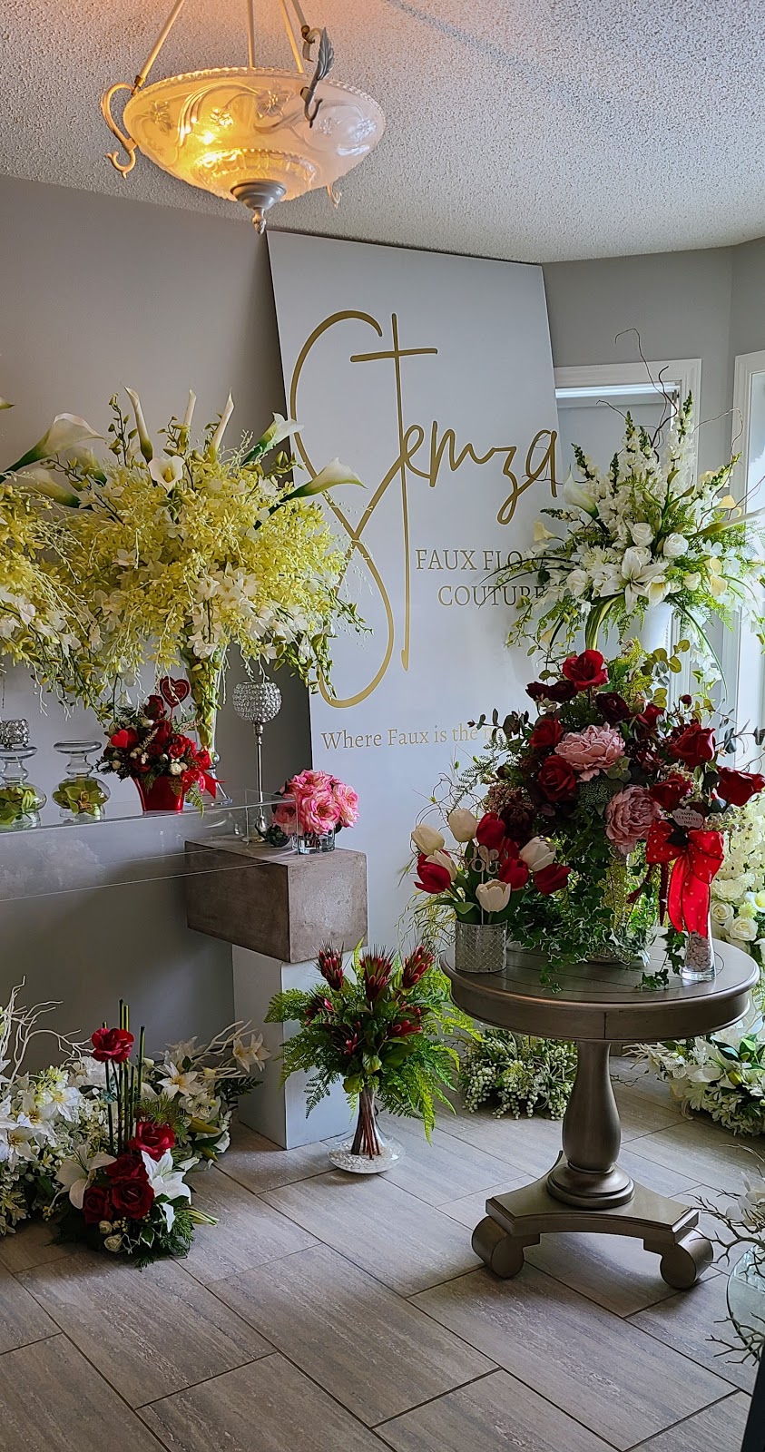 Stemza Faux Floral Couture | 117 Springmere Pl, Chestermere, AB T1X 1J2, Canada | Phone: (403) 650-8136