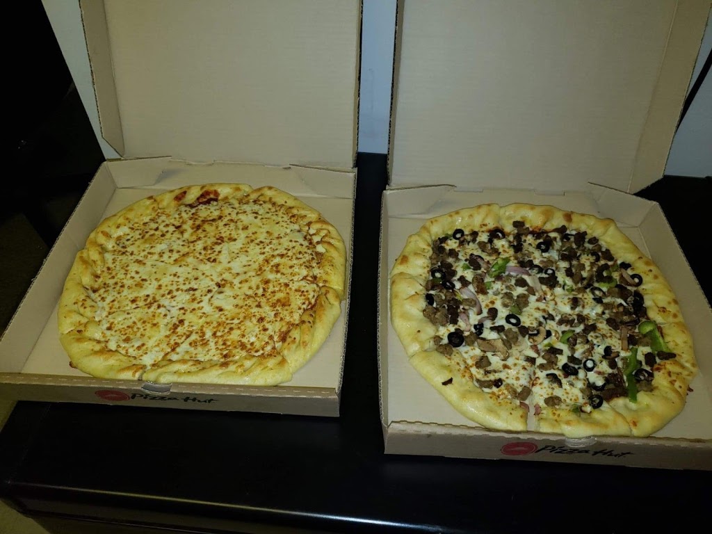 Pizza Hut | 1910 Pembina Hwy, Winnipeg, MB R3T 4S5, Canada | Phone: (204) 953-4133