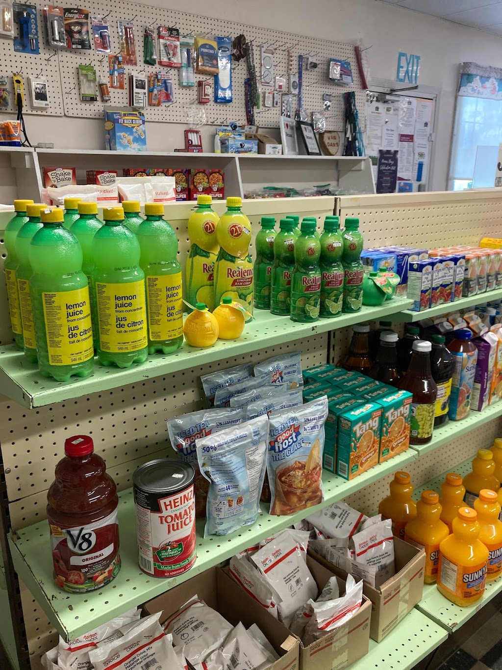 Van & Dans General Store | 44 Main Ave NW, Glenwood, AB T0K 2R0, Canada | Phone: (403) 626-3212