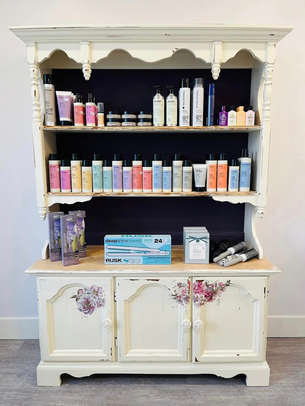 Tranquility Salon | 511 Panorama Pl, Parksville, BC V9P 1A4, Canada | Phone: (250) 937-8481