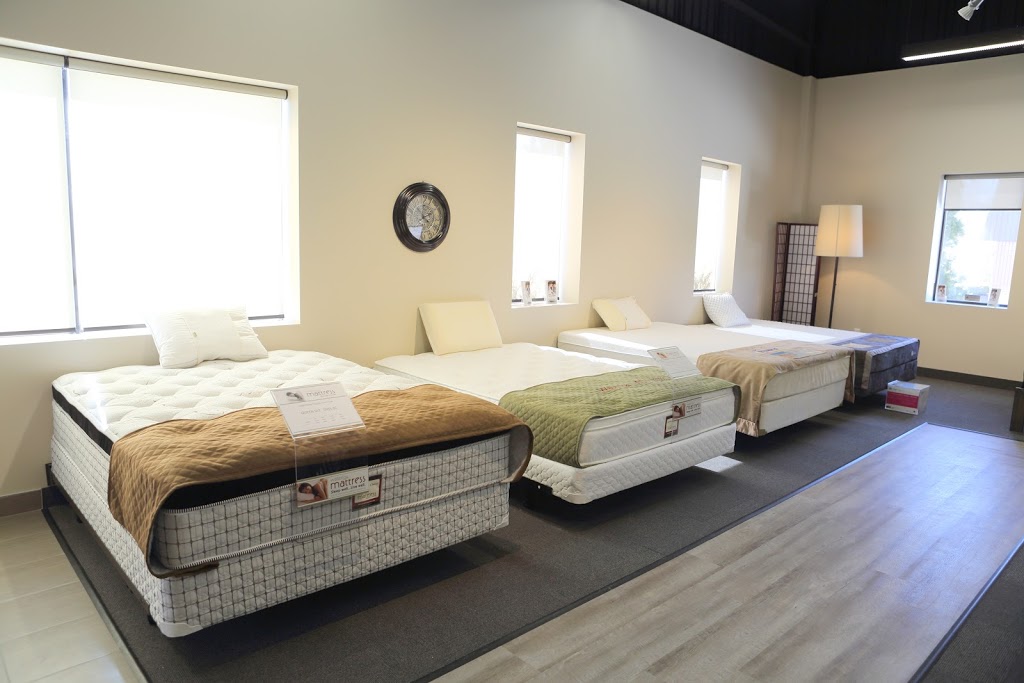 Waterloo Mattress Ltd | 136 Dearborn Pl, Waterloo, ON N2J 4N5, Canada | Phone: (519) 747-3729