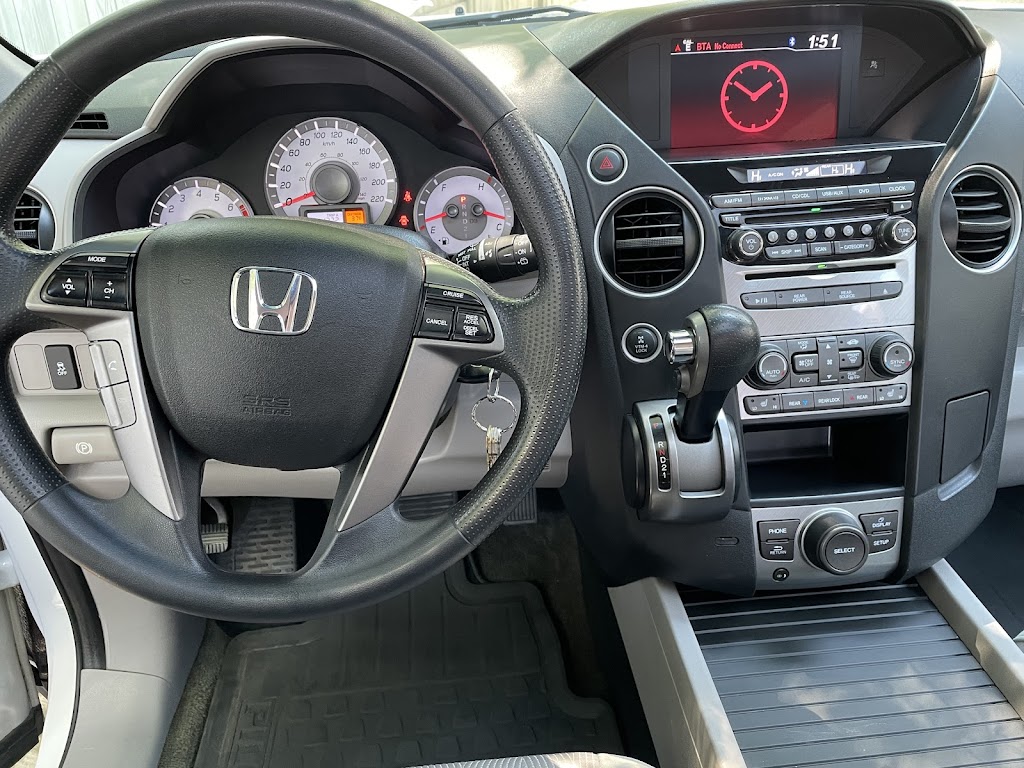 204 Customs Auto Detailing | 99 Shahi St #2208, Winnipeg, MB R3Y 1Z8, Canada | Phone: (647) 877-9896