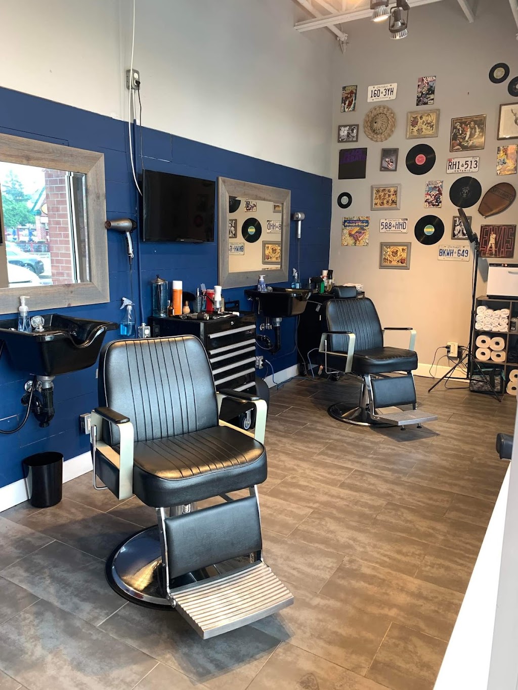 Hot Heads Barbershop | hair care | 1656 Nash Rd, Courtice, ON L1E 2Y4, Canada | 2896344194 OR +1 289-634-4194