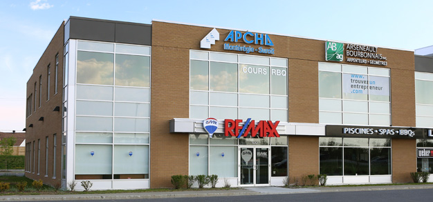 Nicolas Hénault Courtier immobilier | 21 Bd de la Cité-des-Jeunes #100, Vaudreuil-Dorion, QC J7V 0N3, Canada | Phone: (514) 661-5747