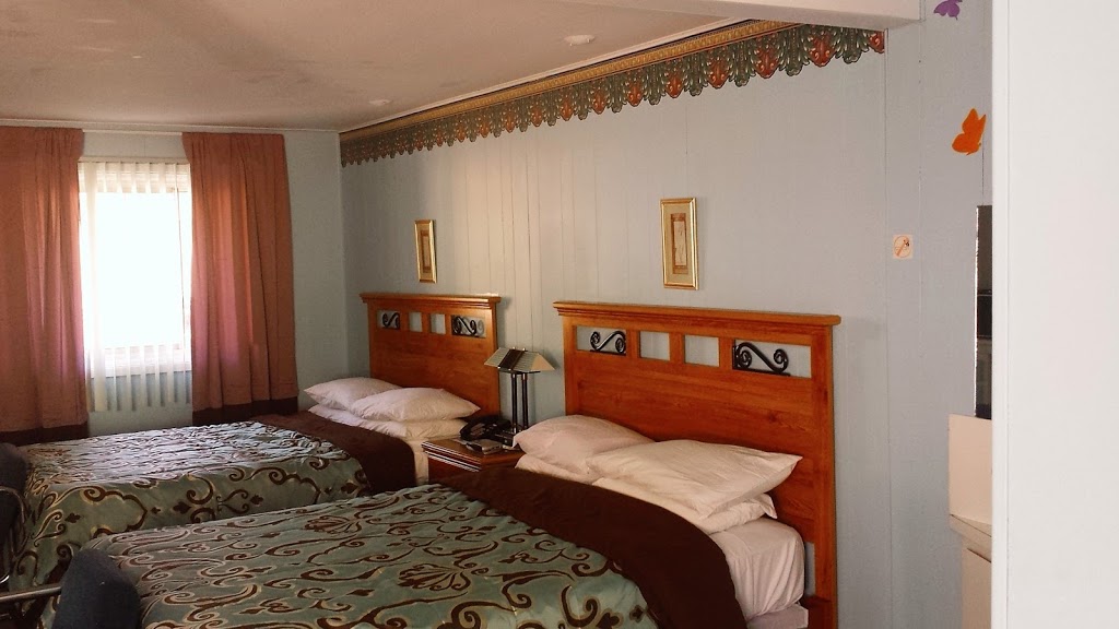 Motel Deblois | 9640 Boulevard Sainte-Anne, Sainte-Anne-de-Beaupré, QC G0A 3C0, Canada | Phone: (418) 827-3693