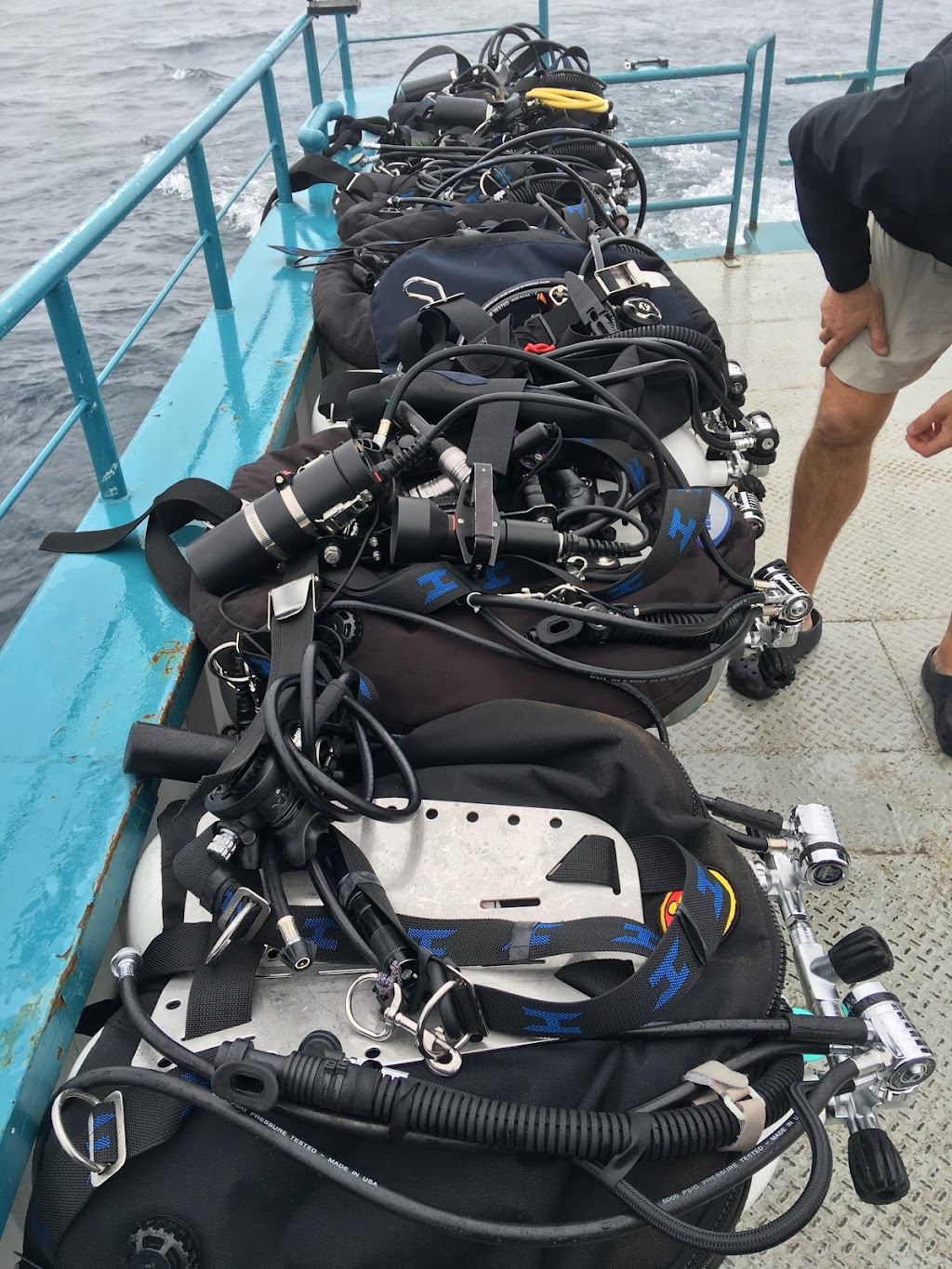 Float N Flag Dive Centre | 3245 Harvester Rd #9, Burlington, ON L7N 3T7, Canada | Phone: (905) 333-3483