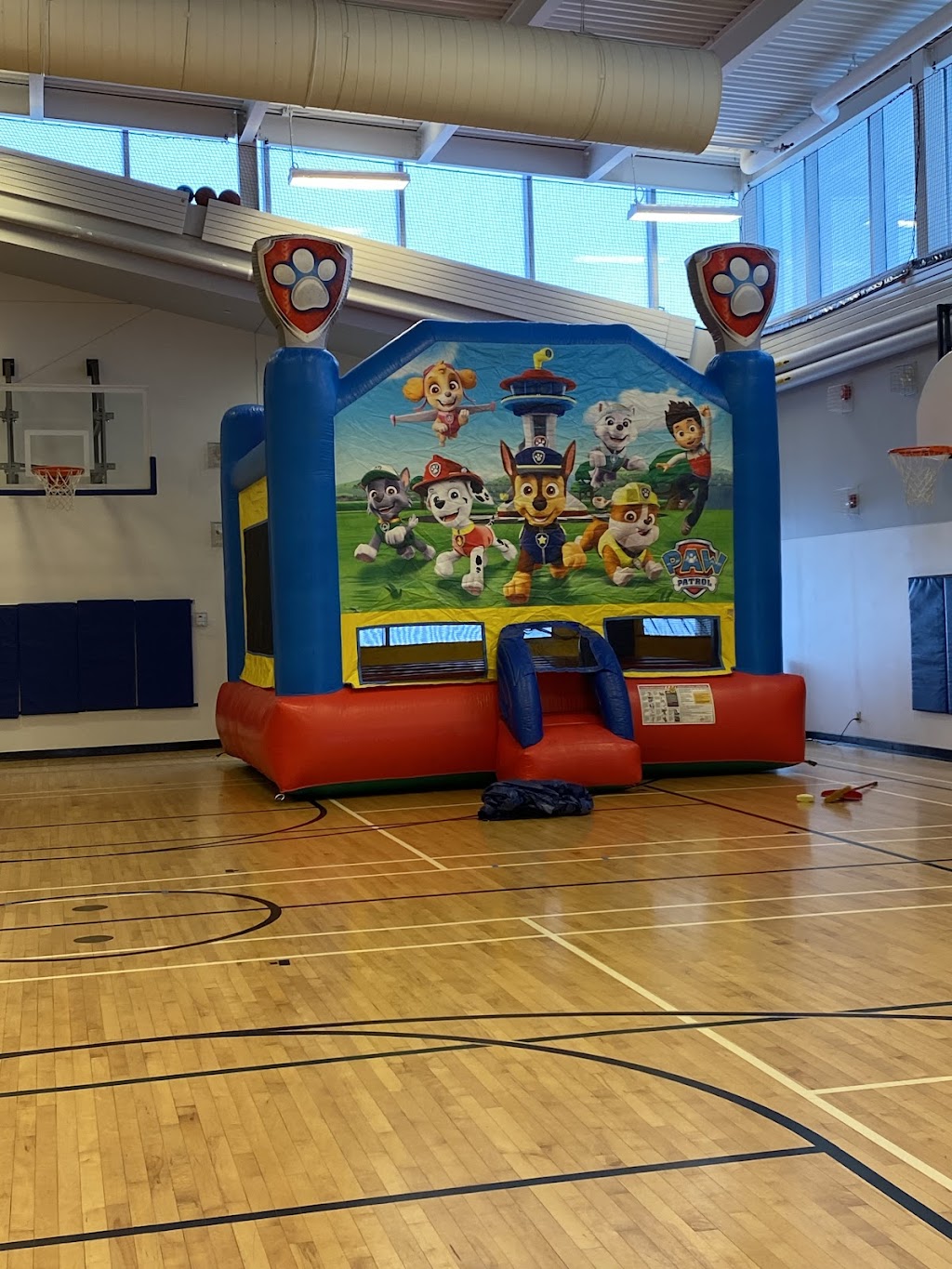 Inflatable Bouncy Castles | 201 White Oaks Ct, Whitby, ON L1P 1A1, Canada | Phone: (905) 926-2716