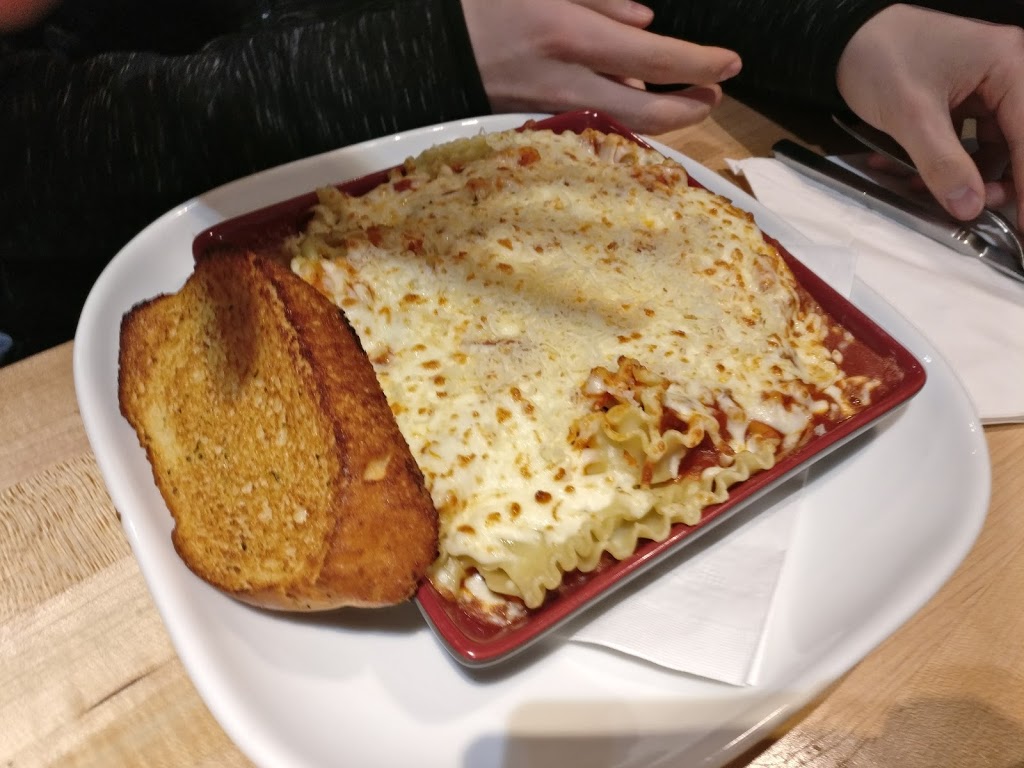 Boston Pizza | 15541 37 St NW, Edmonton, AB T5Y 0S5, Canada | Phone: (780) 761-0277