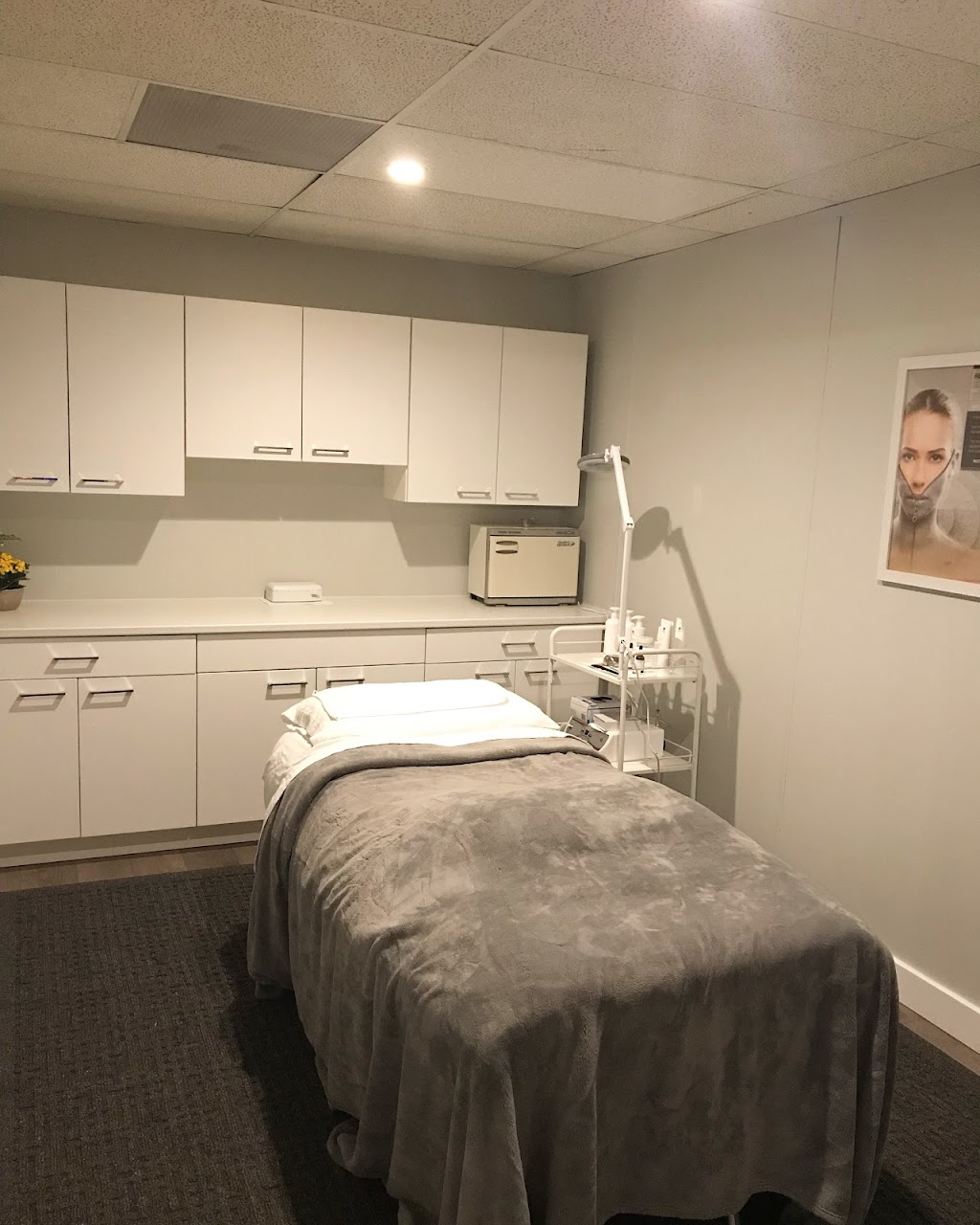 Studio 201 Skin Care and Spa | 166 Oriole Rd, Kamloops, BC V2C 4N7, Canada | Phone: (604) 314-3682
