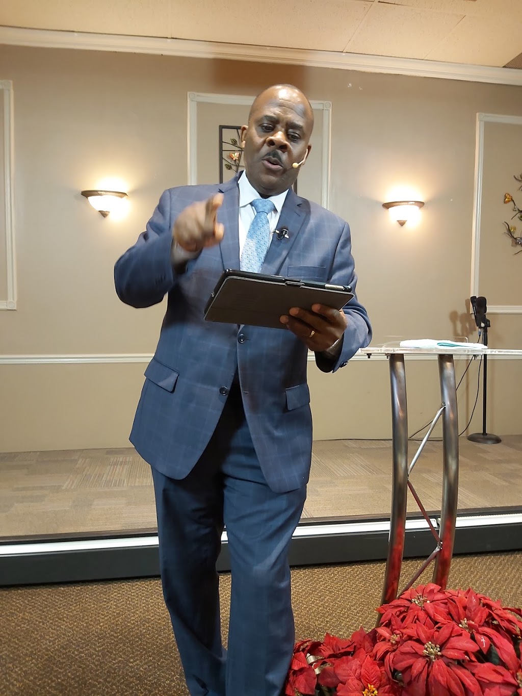 Foundation For Life Family Church | 20 Dubray Ave, North York, ON M3K 1V5, Canada | Phone: (416) 614-1220