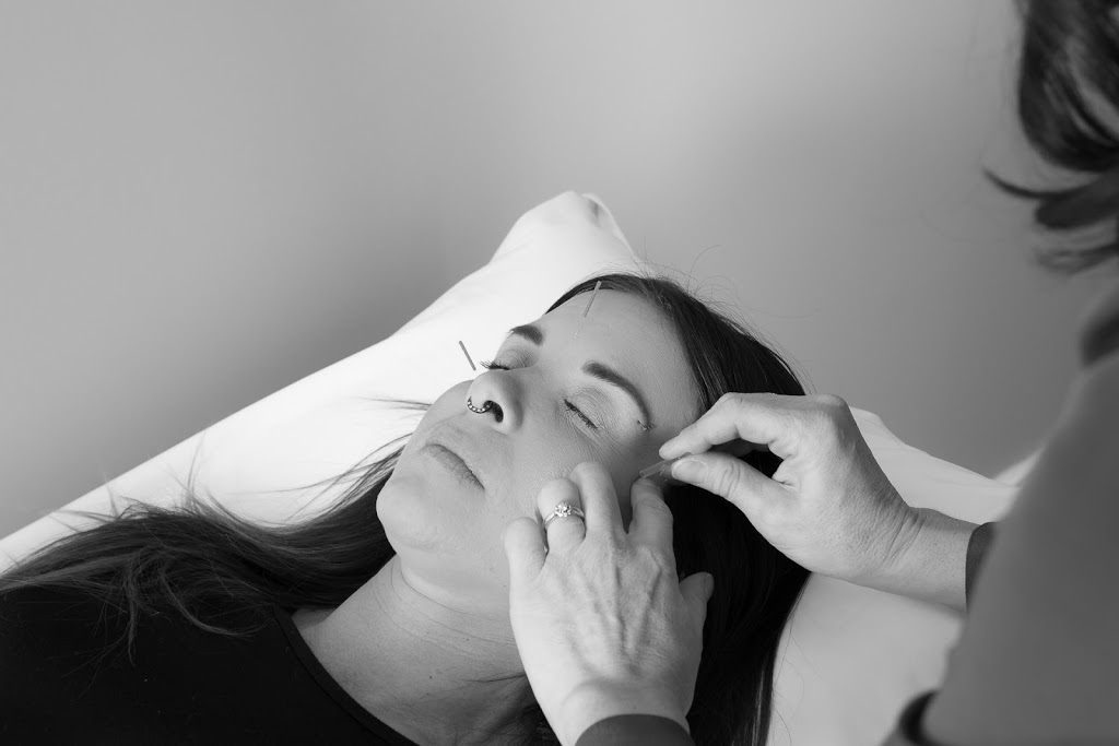 Dr. Carly Wendler | 255 Dundas St E Unit 14A, Waterdown, ON L8B 0E5, Canada | Phone: (905) 689-4440