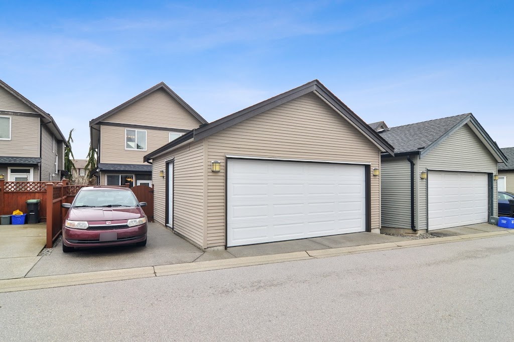 Michael Cosburn, Realtor | 4061 200 St #116, Langley Twp, BC V3A 1K8, Canada | Phone: (778) 245-8424