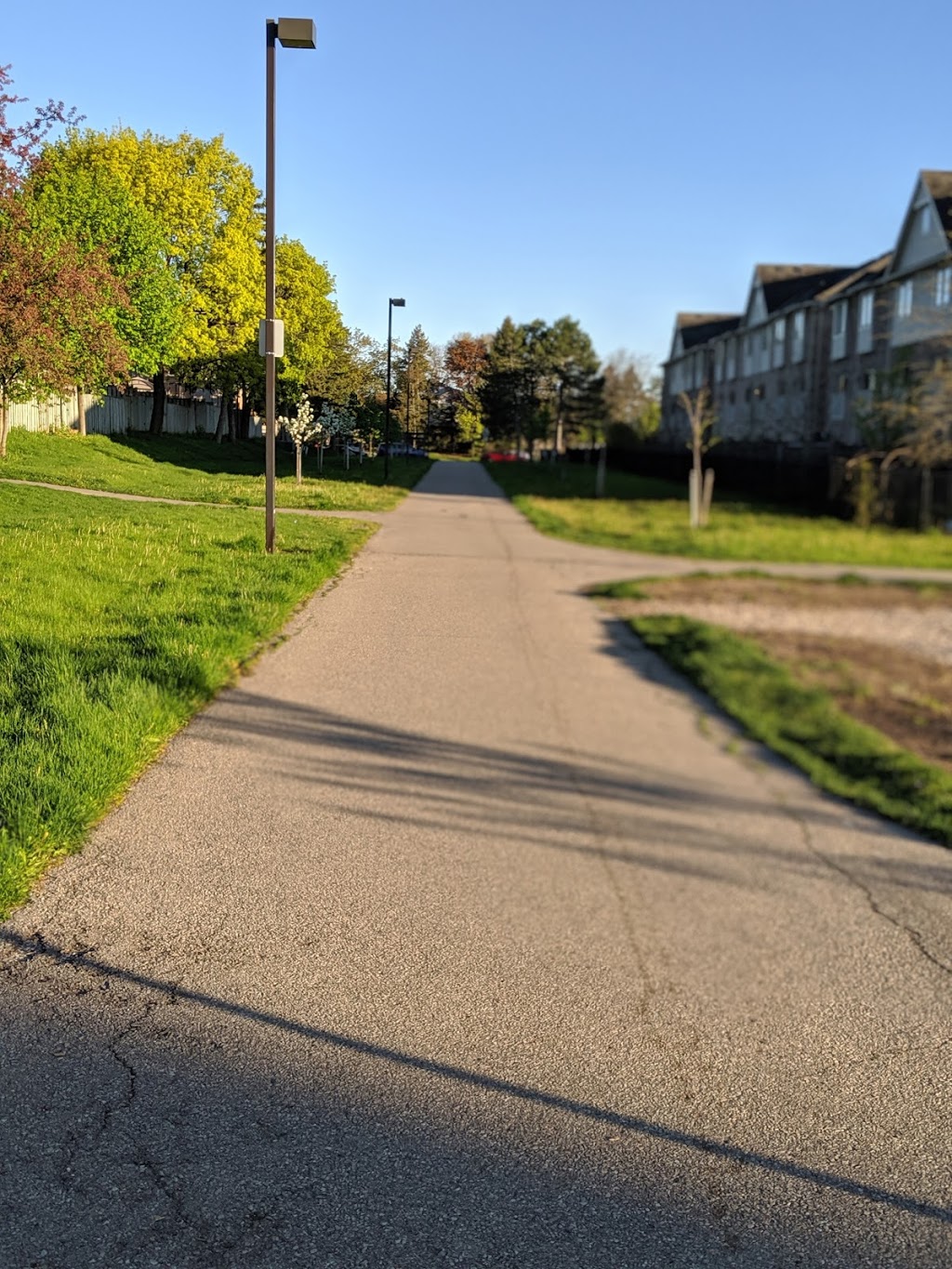 Meadow Green | Streetsville, Mississauga, ON L5N, Canada | Phone: (905) 273-3344