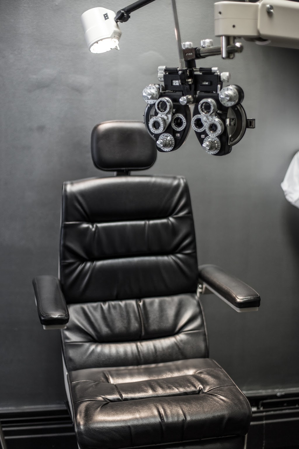 Eye On 17th | 1039 17 Ave SW Suite 103, Calgary, AB T2T 0A5, Canada | Phone: (403) 398-6050