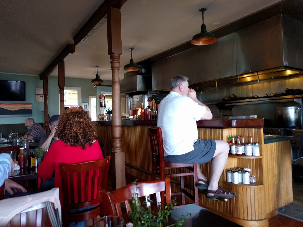 Beach Store Cafe | 2200 N Nugent Rd, Lummi Island, WA 98262, USA | Phone: (360) 758-2233