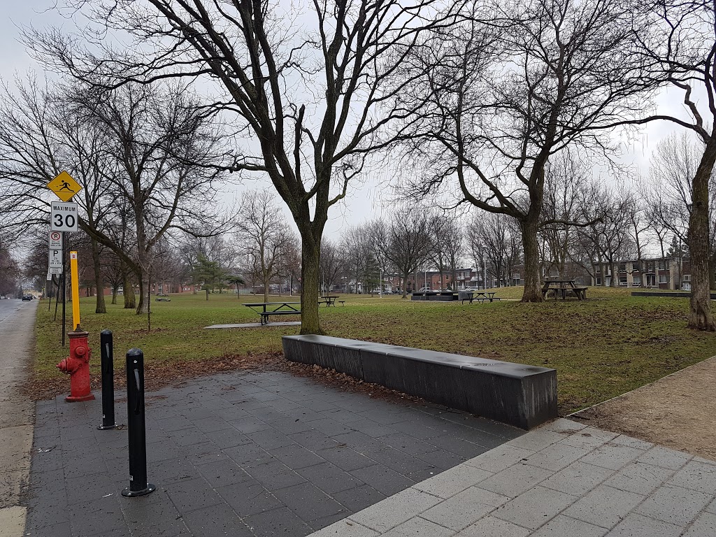 Parc Tolhurst | Rue Fleury O, Montréal, QC H3L 1B9, Canada | Phone: (514) 872-0311