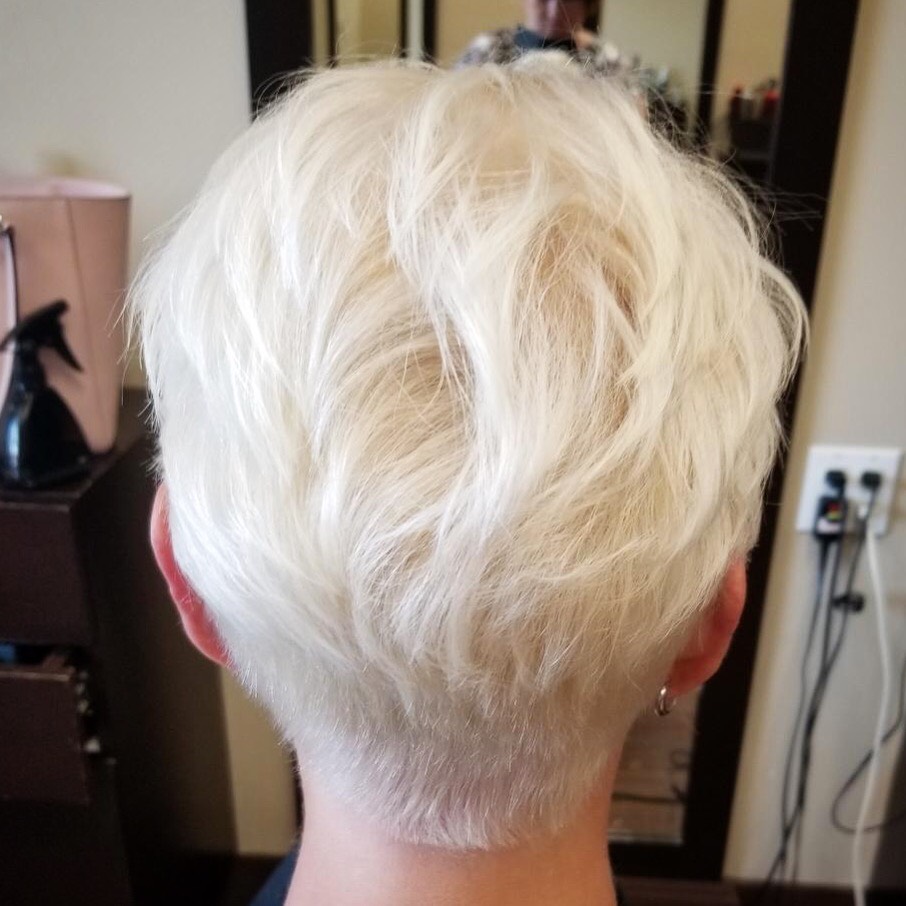 Salon Life | 9330 Bathurst St, Maple, ON L6A 4N9, Canada | Phone: (905) 832-9299