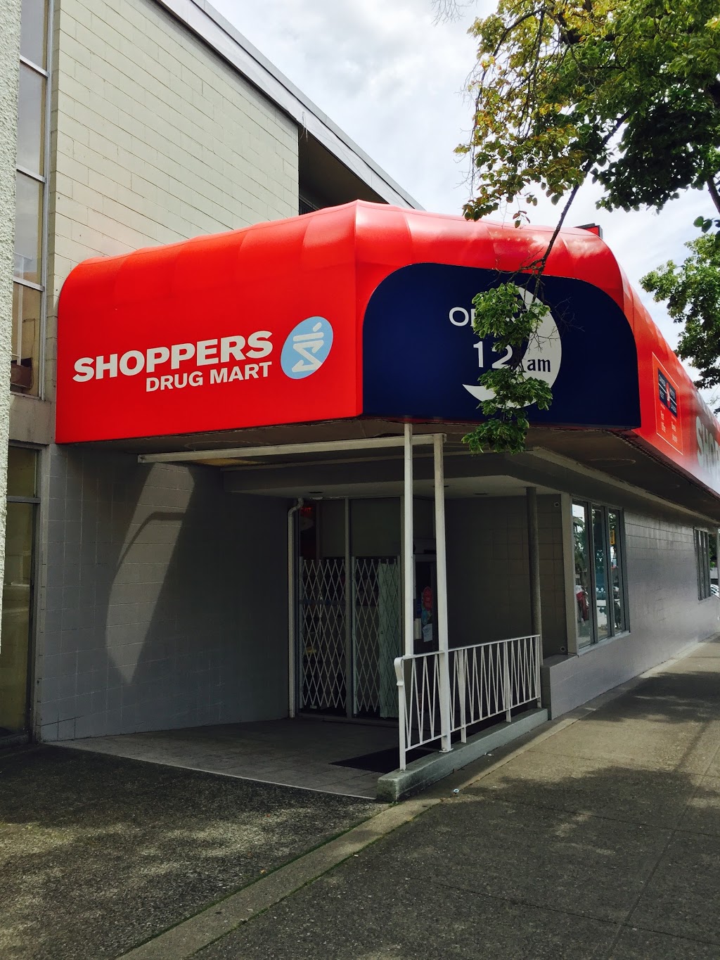 Shoppers Drug Mart | 4326 Dunbar St, Vancouver, BC V6S 2G3, Canada | Phone: (604) 732-8855