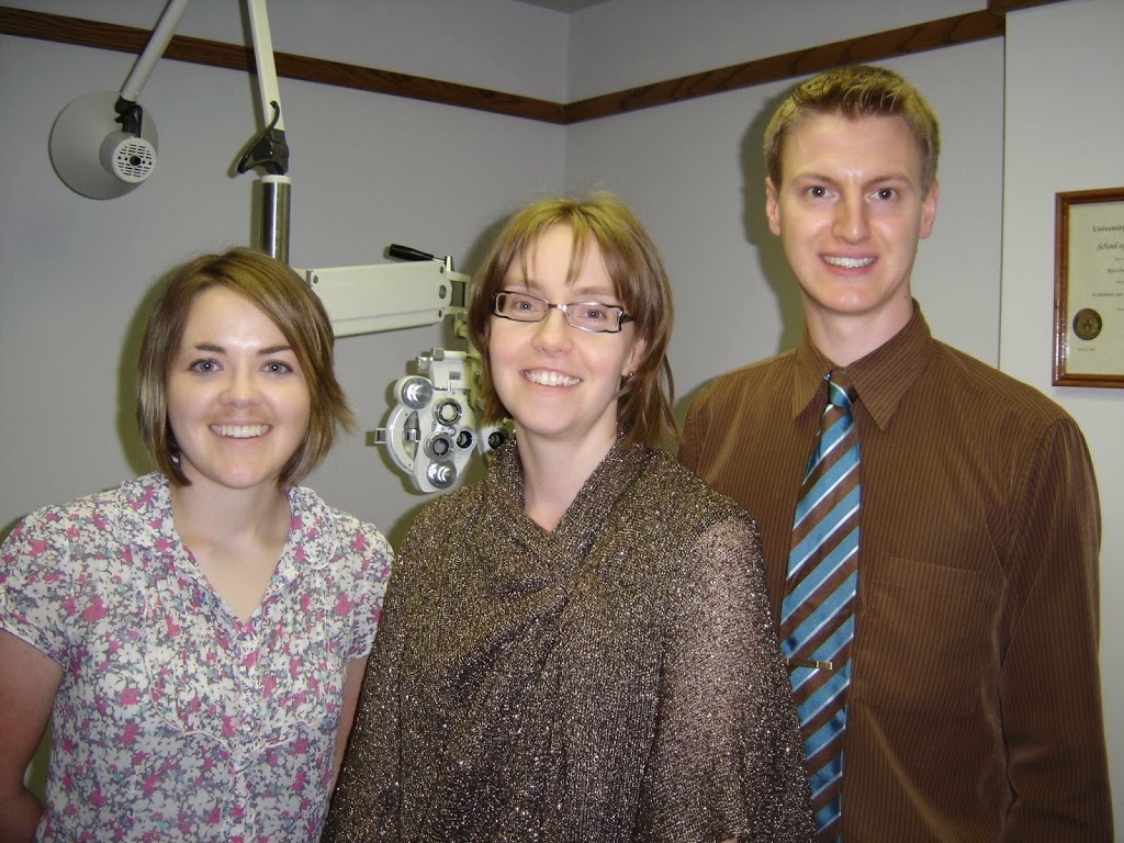 Advance Eye Care Center Lumsden | 400 James St N, Lumsden, SK S0G 3C0, Canada | Phone: (306) 731-3937