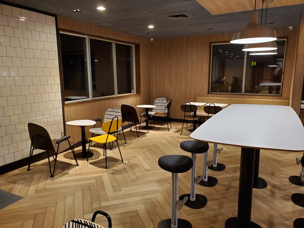 McDonalds | 29-31 Woodward Ave, Toronto, ON M4L 2Y5, Canada | Phone: (416) 463-2124