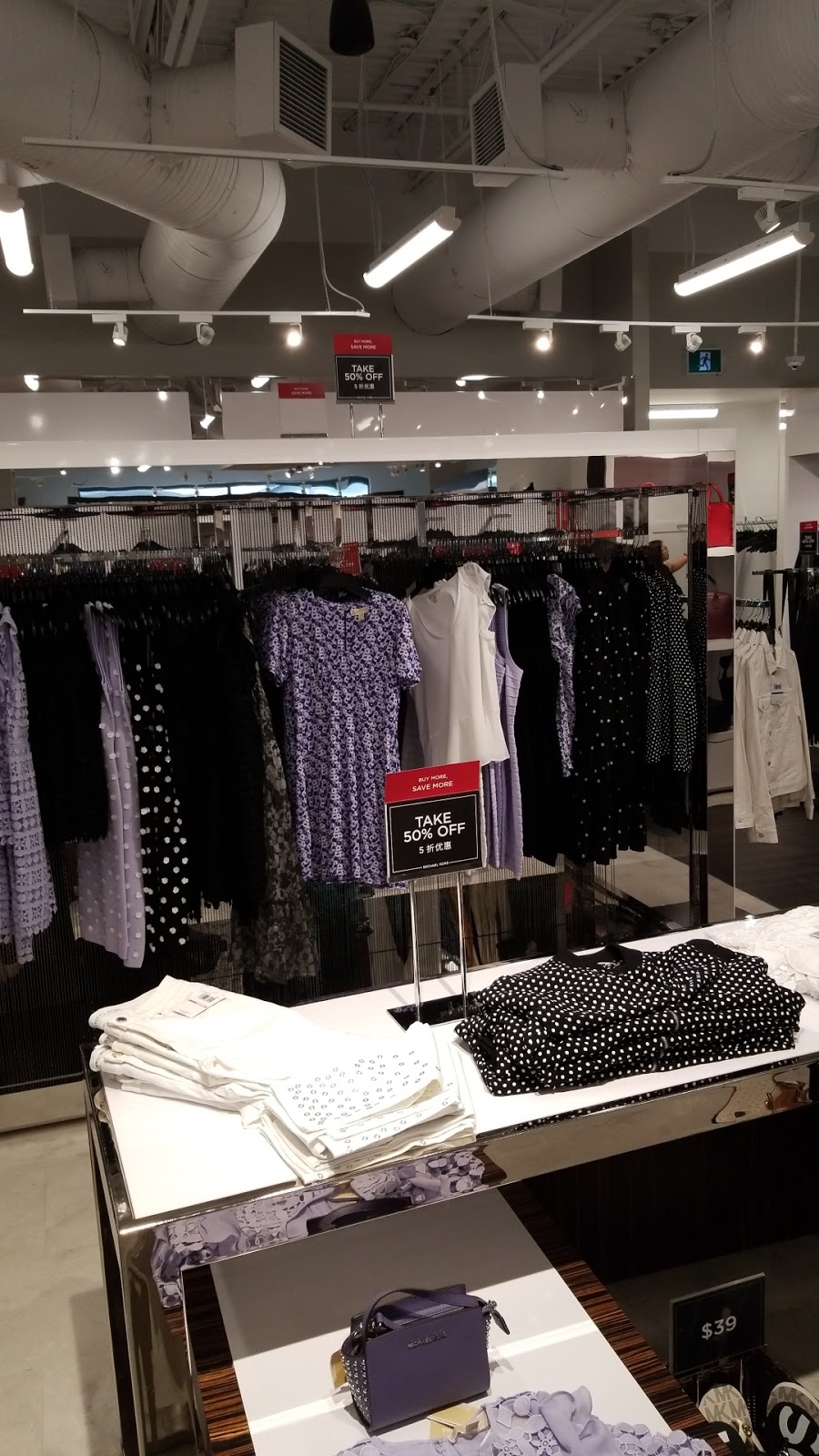Michael Kors Outlet | 1075-7899 Templeton Station Rd Suite #40-41, Richmond, BC V7B 0B7, Canada | Phone: (604) 248-1440