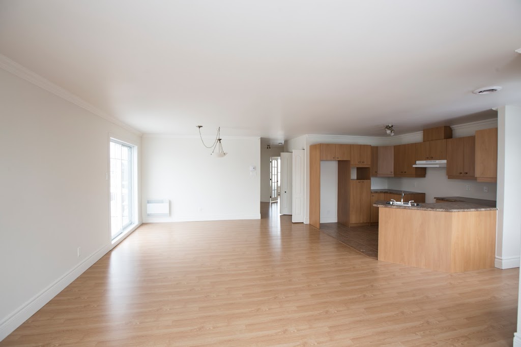 Les Triplex - Appartements locatifs à Duberger | Rue des Géraniums, Québec, QC G1M 0C1, Canada | Phone: (418) 564-3191