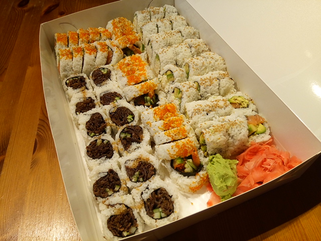 Samurai Sushi House | 5888 Cambie St, Vancouver, BC V5Z 3A8, Canada | Phone: (604) 325-8597