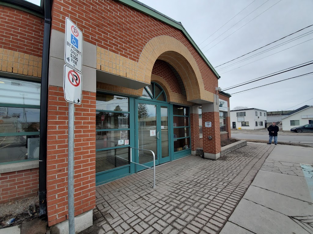 Kingston Home Base Housing | 540 Montreal St, Kingston, ON K7K 3J2, Canada | Phone: (613) 542-6672