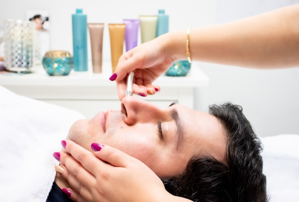 Silk Advanced Skin Care | 738 Marine Dr, North Vancouver, BC V7M 1H3, Canada | Phone: (604) 379-8533