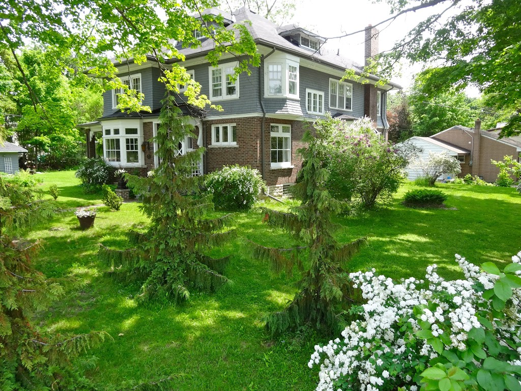 The Captains House Bed and Breakfast | 423 Hugel Avenue, Midland, ON L4R 1V2, Canada | Phone: (705) 245-3555