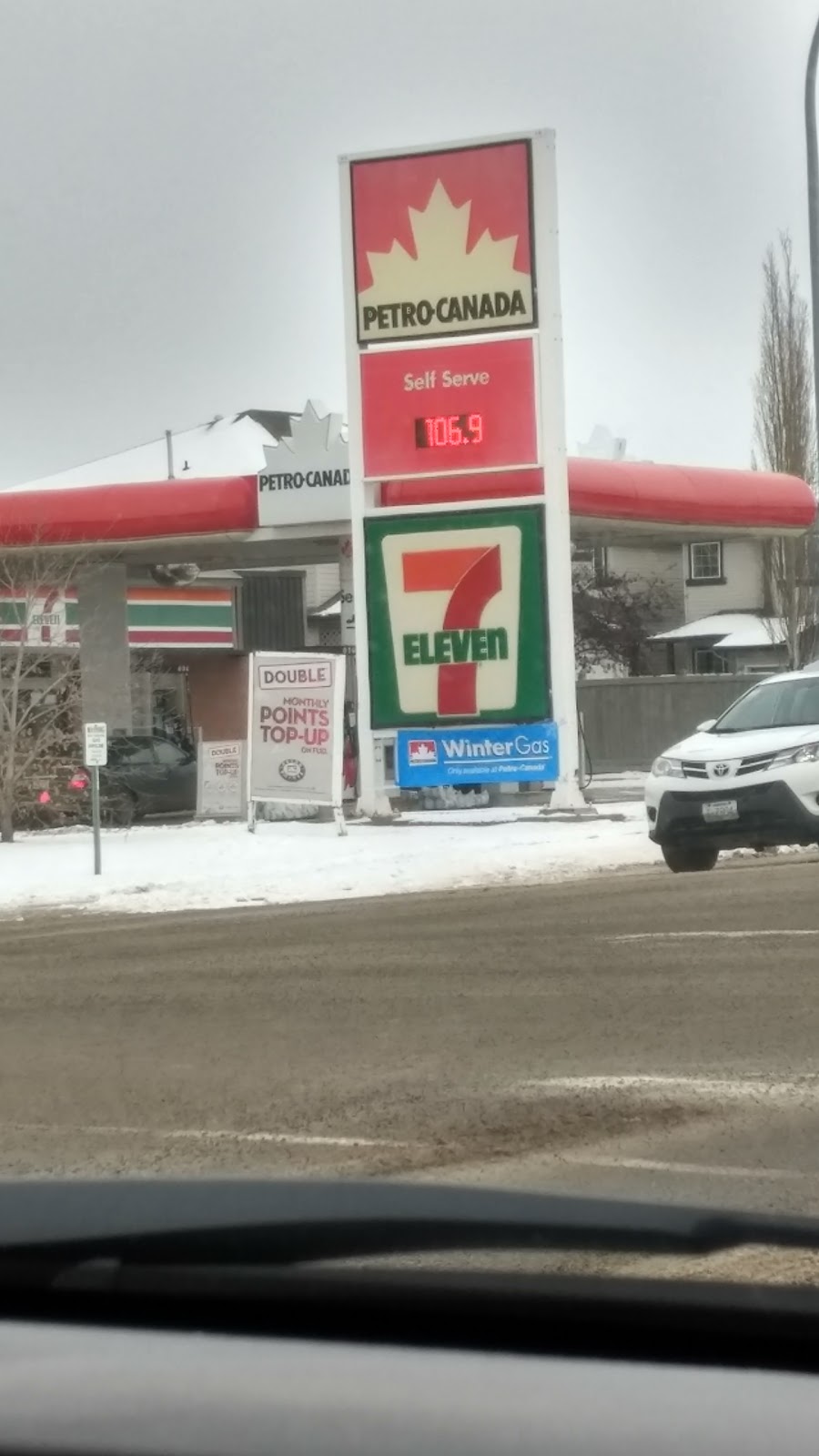 7-Eleven | 341 Kirkness Rd NW, Edmonton, AB T5Y 2J3, Canada | Phone: (780) 478-5197