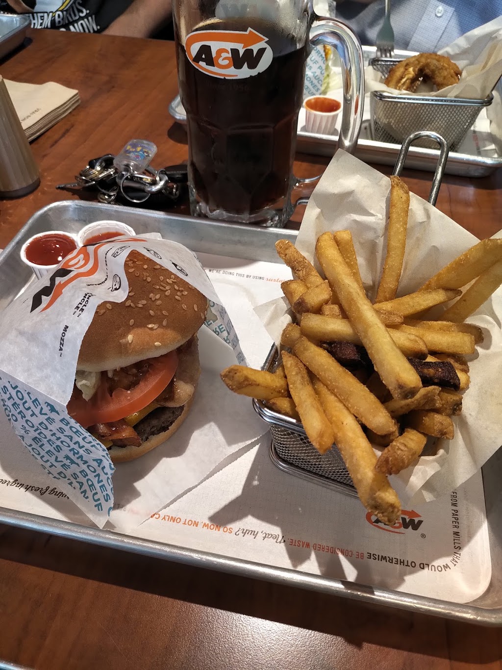 A&W Canada | 315 Lincoln Rd, Waterloo, ON N2J 4H7, Canada | Phone: (519) 888-7676
