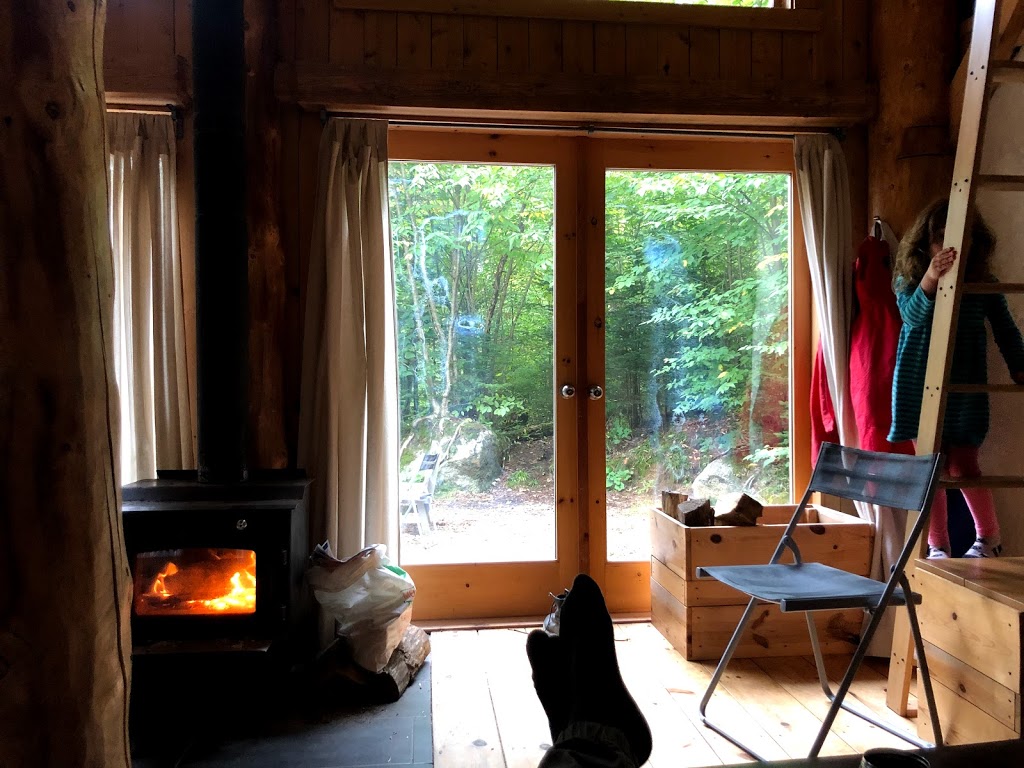 Strawbale | Harrington, QC J8G 2T3, Canada | Phone: (514) 291-6368