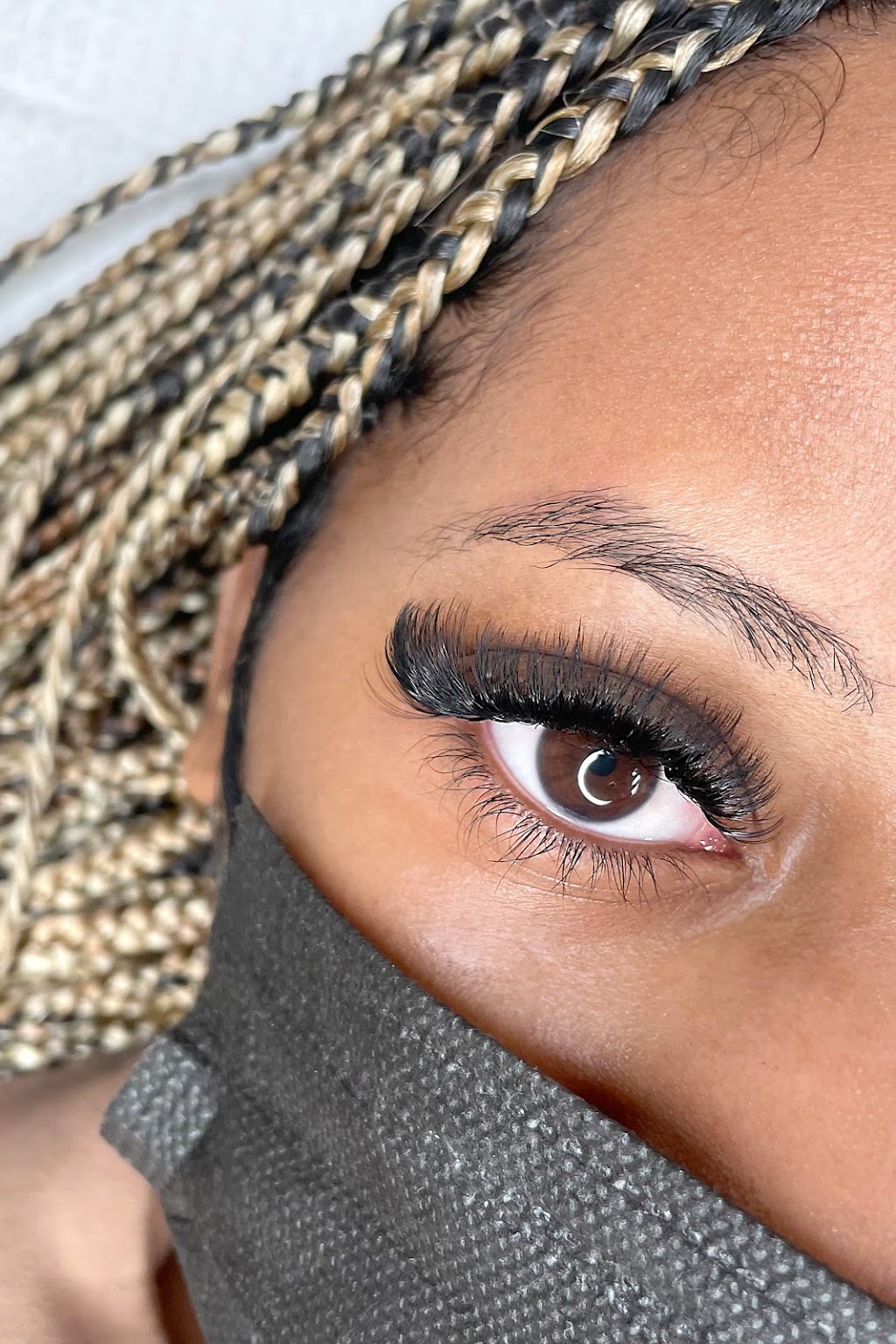 Ilashbeauties | 1059 Upper James St, Hamilton, ON L9C 3A6, Canada | Phone: (905) 921-3804