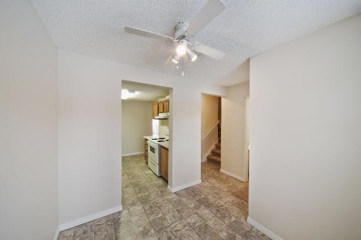 Hooke County Townhomes | 1 Hooke Rd NW, Edmonton, AB T5A 4M1, Canada | Phone: (855) 247-1492