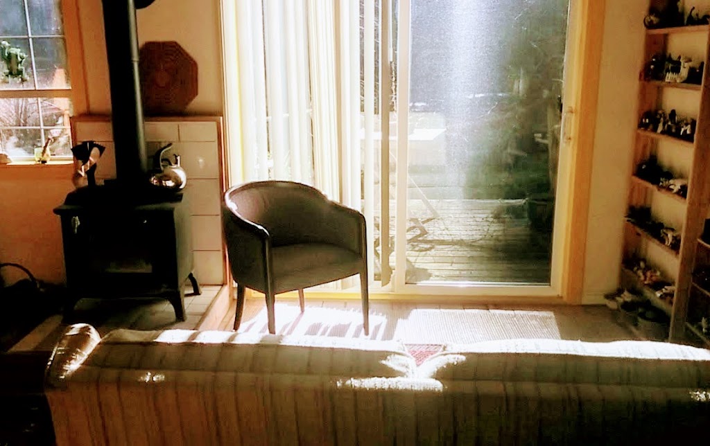 Lightwave Studio for Art Therapy & Counseling | 1190 Dobler Rd, Parksville, BC V9P 2C5, Canada | Phone: (250) 240-1221